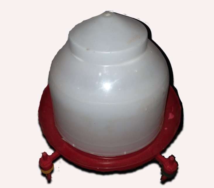 Adjustable 3-in-1 Drinkers For Floor Reared Chicks (4L) | Dozen - Image 2