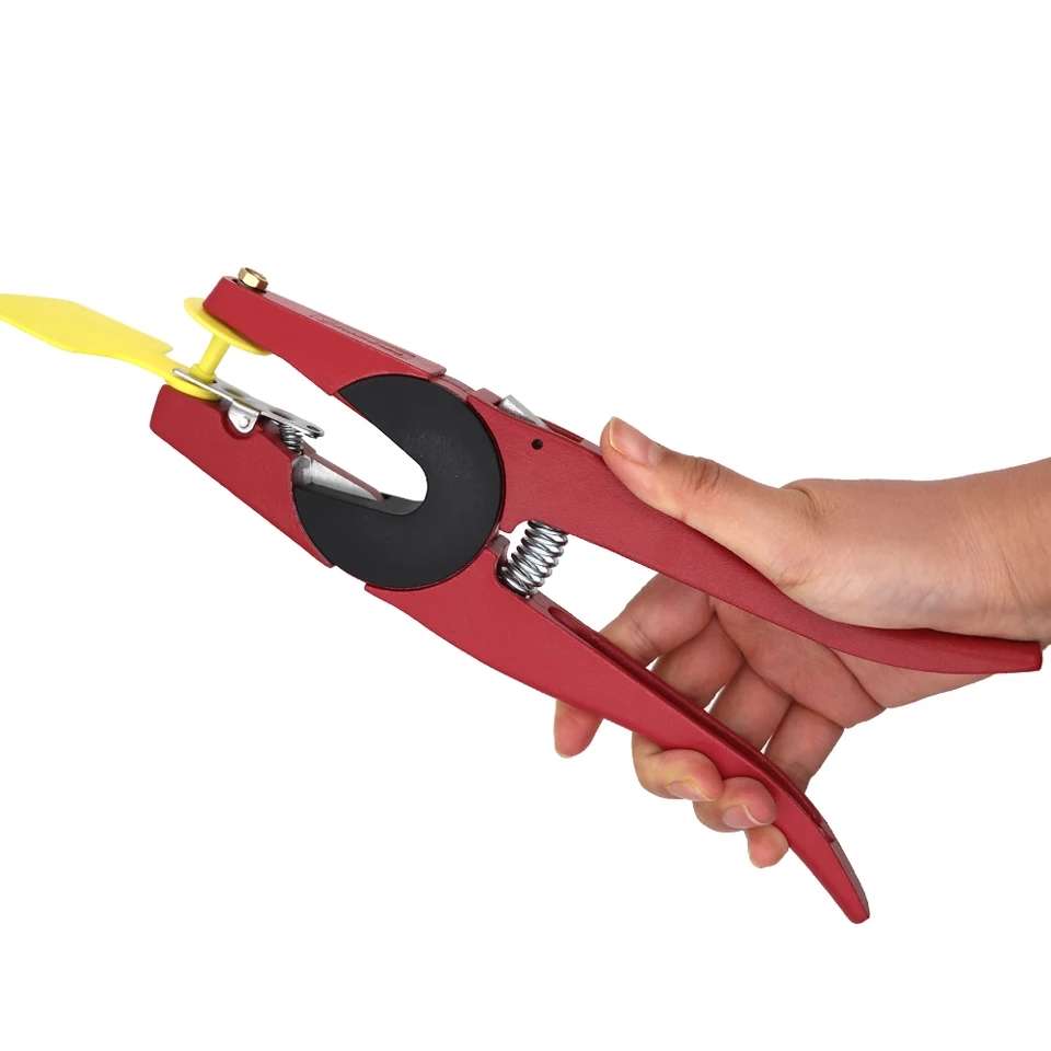 Ear Tag Applicator for Goats and Sheep (Small Animals) - Image 2