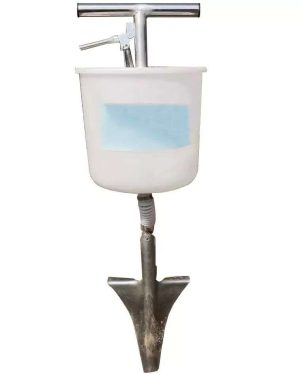 Shovel Fertilizer Applicator