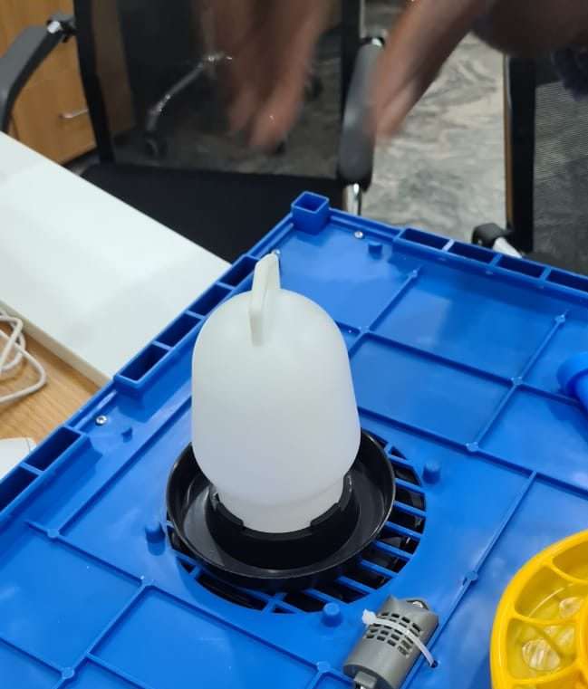 Incubator Drinker - Image 2