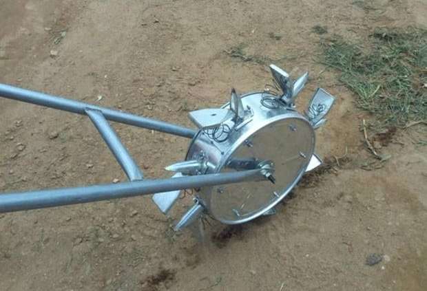 Metal Seed Planter - Image 2